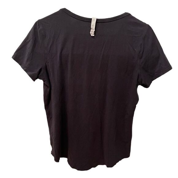 Lululemon TShirt Womens 6 Black 5 Year Basic Tee Vancouver Cityscape FLAWED - Picture 3 of 6